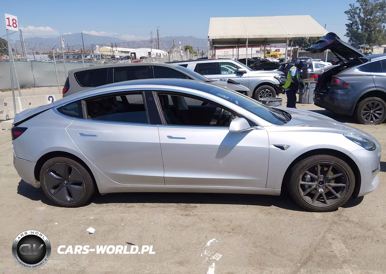2018 Tesla Model 3 Long Range-Performance VIN:5YJ3E1EB4JF093350 - 12