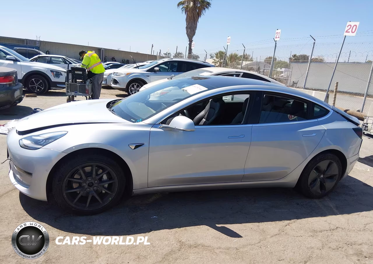 2018 Tesla Model 3 Long Range-Performance VIN:5YJ3E1EB4JF093350 - 13