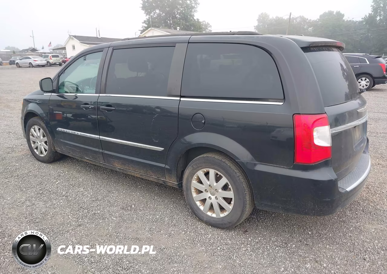 2015 Chrysler Town & Country Touring VIN:2C4RC1BG9FR554456 - 3