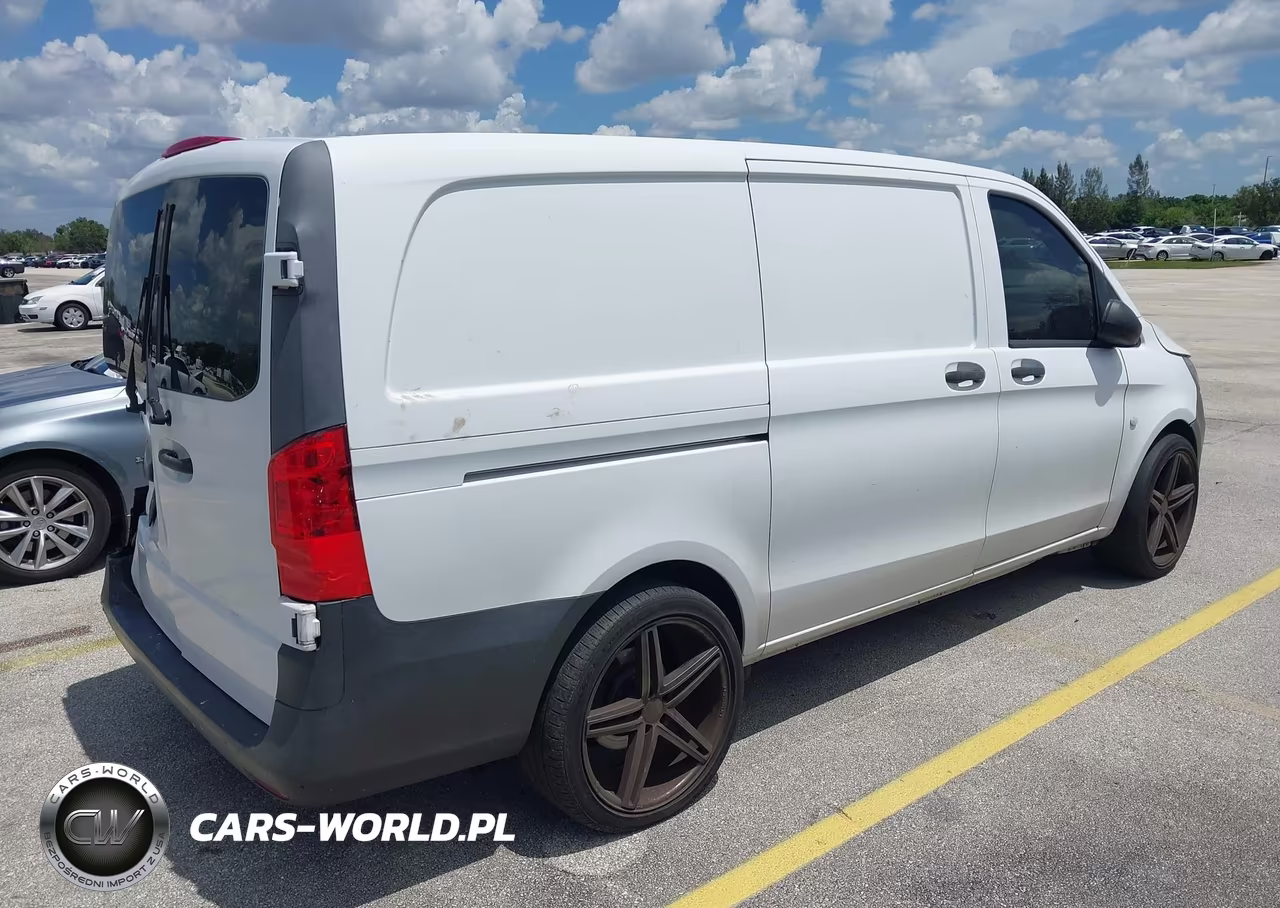 2017 Mercedes-Benz Metris VIN:WD3PG2EA9H3257475 - 4