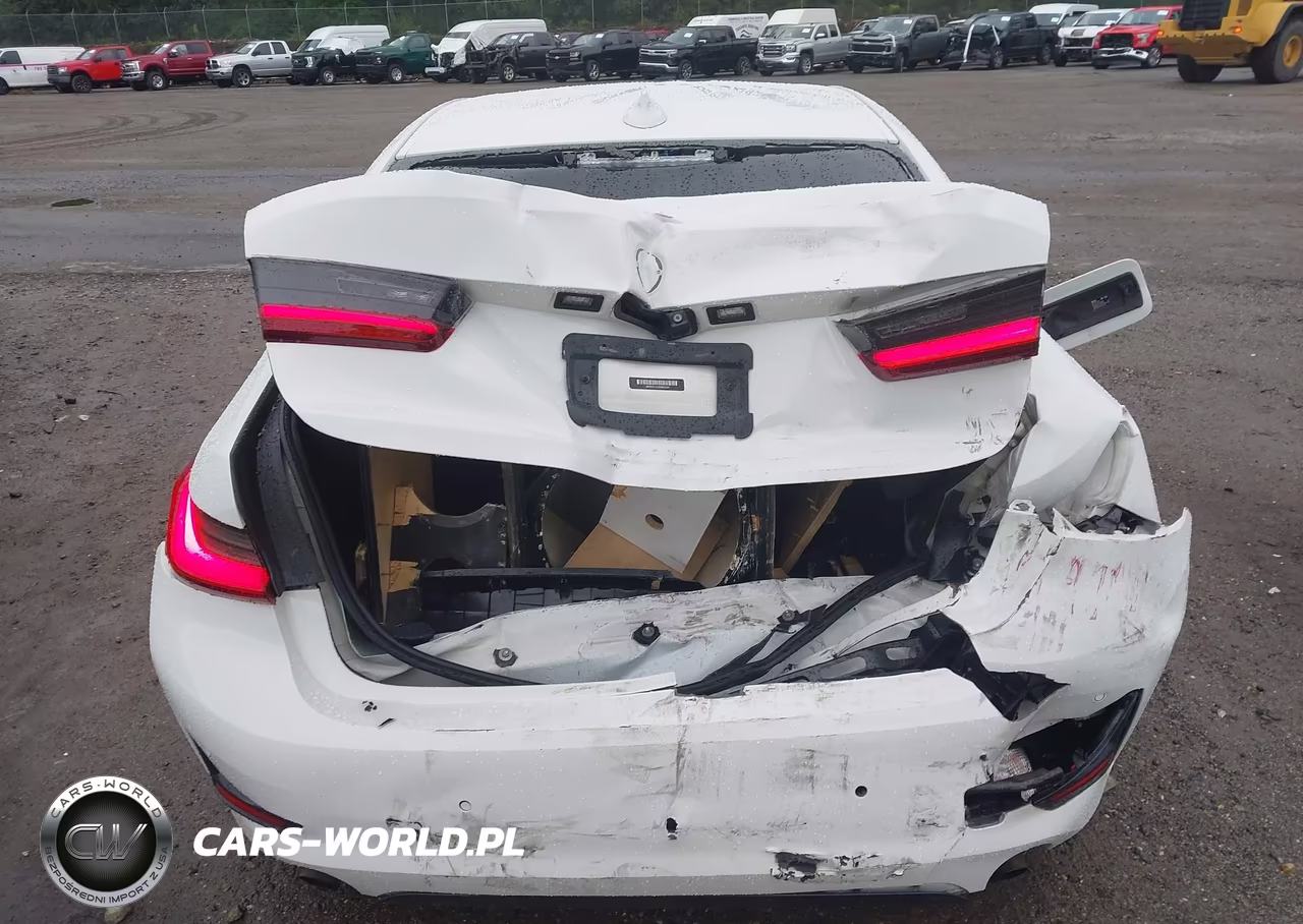 2019 BMW 330I xDrive VIN:3MW5R7J52K8B02341 - 6