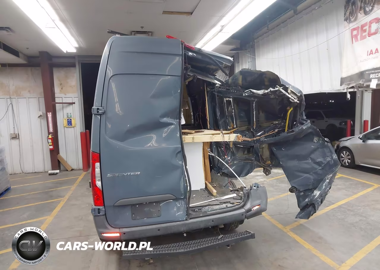2019 Mercedes-Benz Sprinter 2500 High Roof V6 VIN:WD4PF0CD3KP098551 - 16