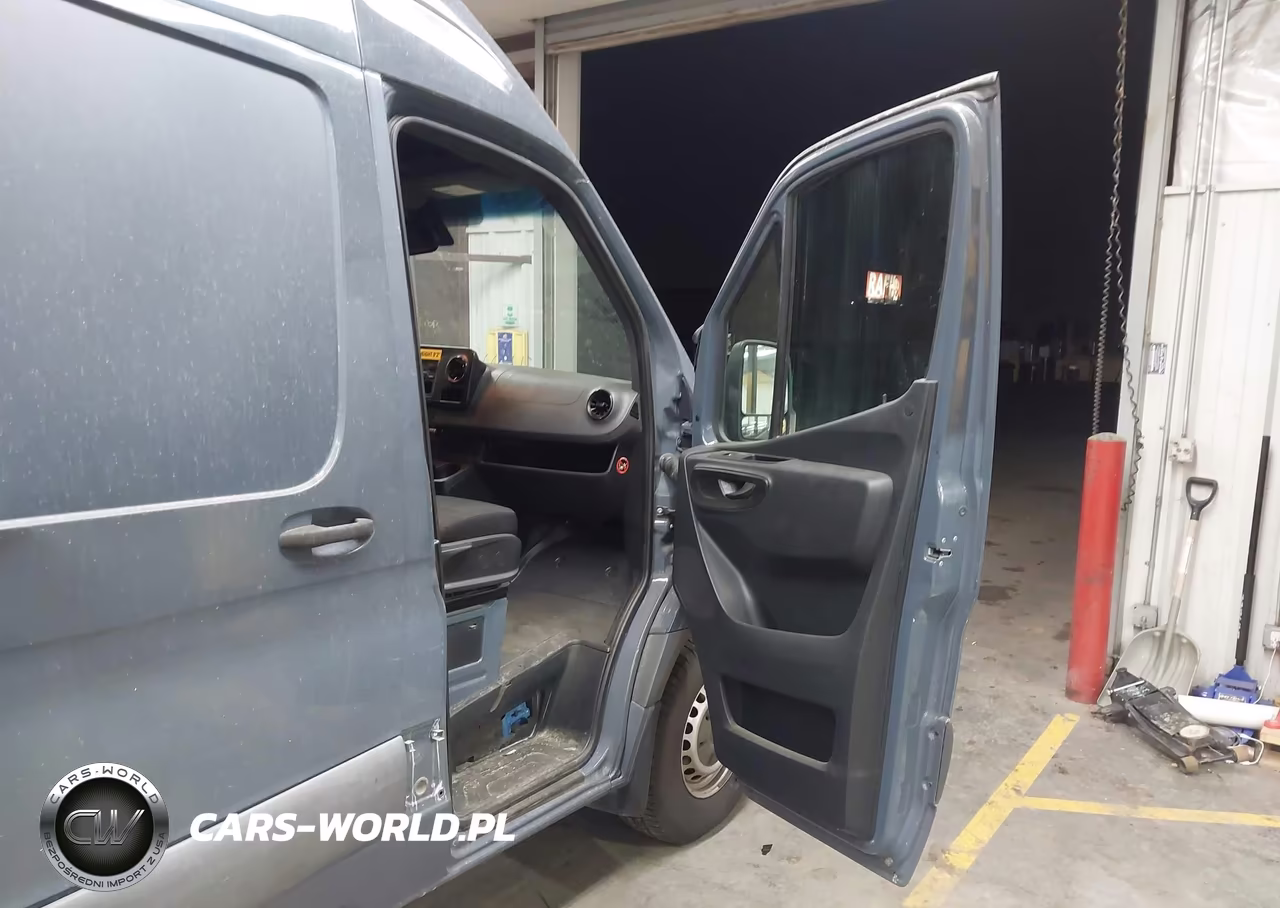 2019 Mercedes-Benz Sprinter 2500 High Roof V6 VIN:WD4PF0CD3KP098551 - 5