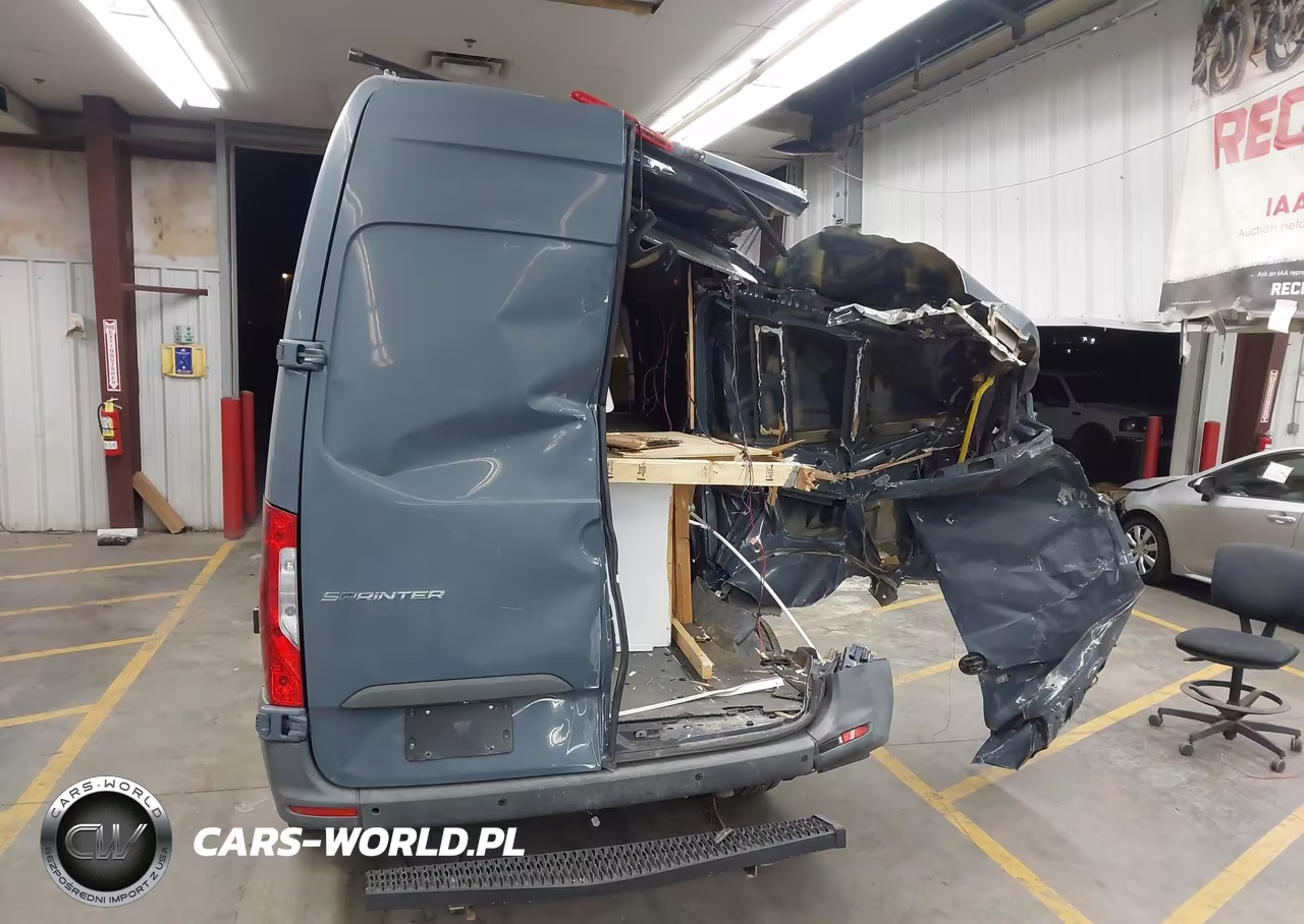 2019 Mercedes-Benz Sprinter 2500 High Roof V6 VIN:WD4PF0CD3KP098551 - 6