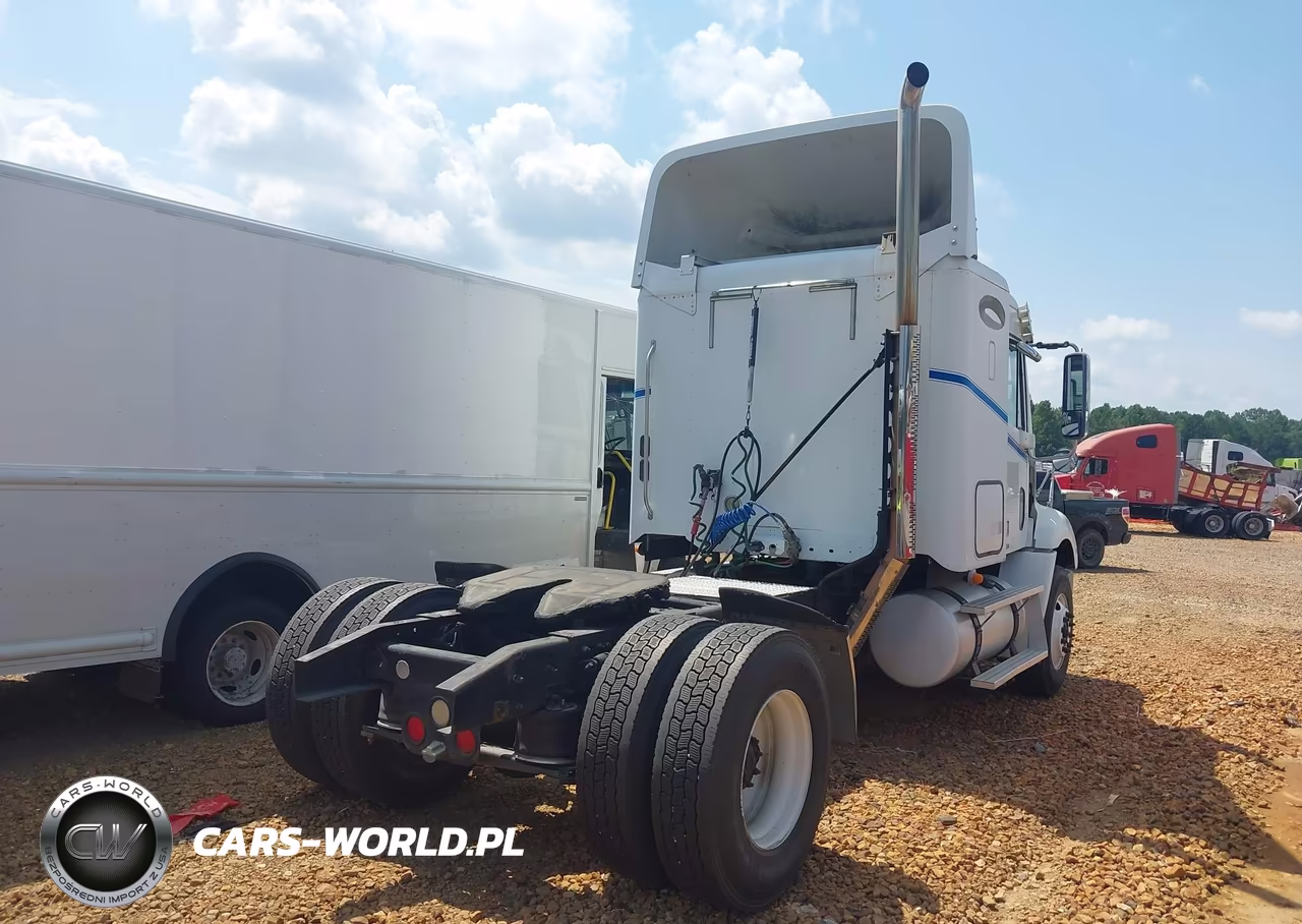 2010 Freightliner Columbia 112 VIN:1FUBF0CV4ADAP0136 - 4