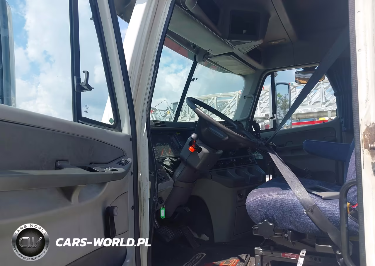 2010 Freightliner Columbia 112 VIN:1FUBF0CV4ADAP0136 - 6