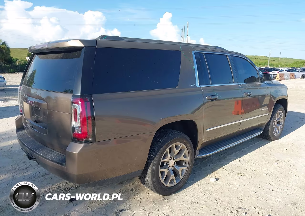 2015 GMC Yukon Xl 1500 Slt VIN:1GKS2HKCXFR602518 - 4