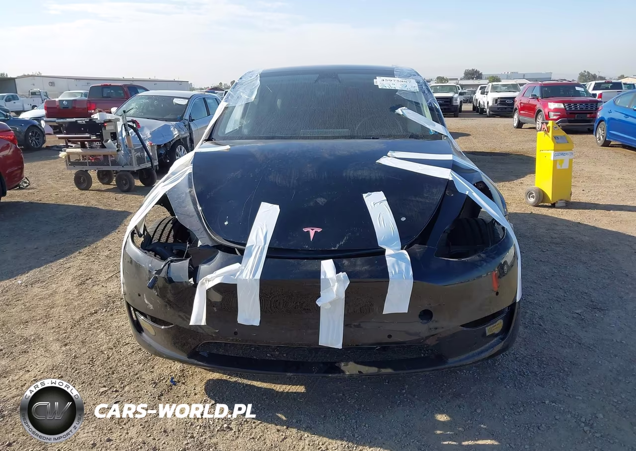 2022 Tesla Model Y VIN:7SAYGDEE9NF537567 - 6