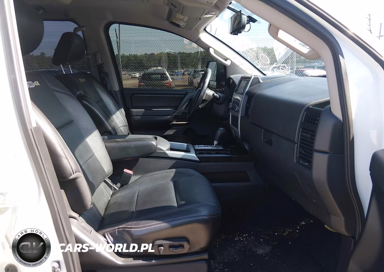 2013 Nissan Titan Pro-4X VIN:1N6BA0EC0DN310597 - 5