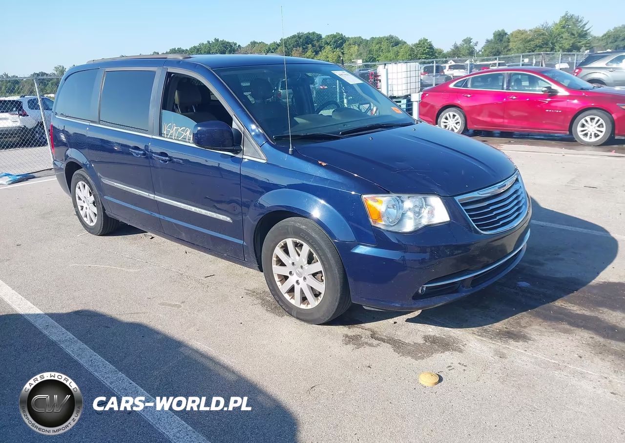 2016 Chrysler Town & Country Touring – zdjęcie 1 z 15