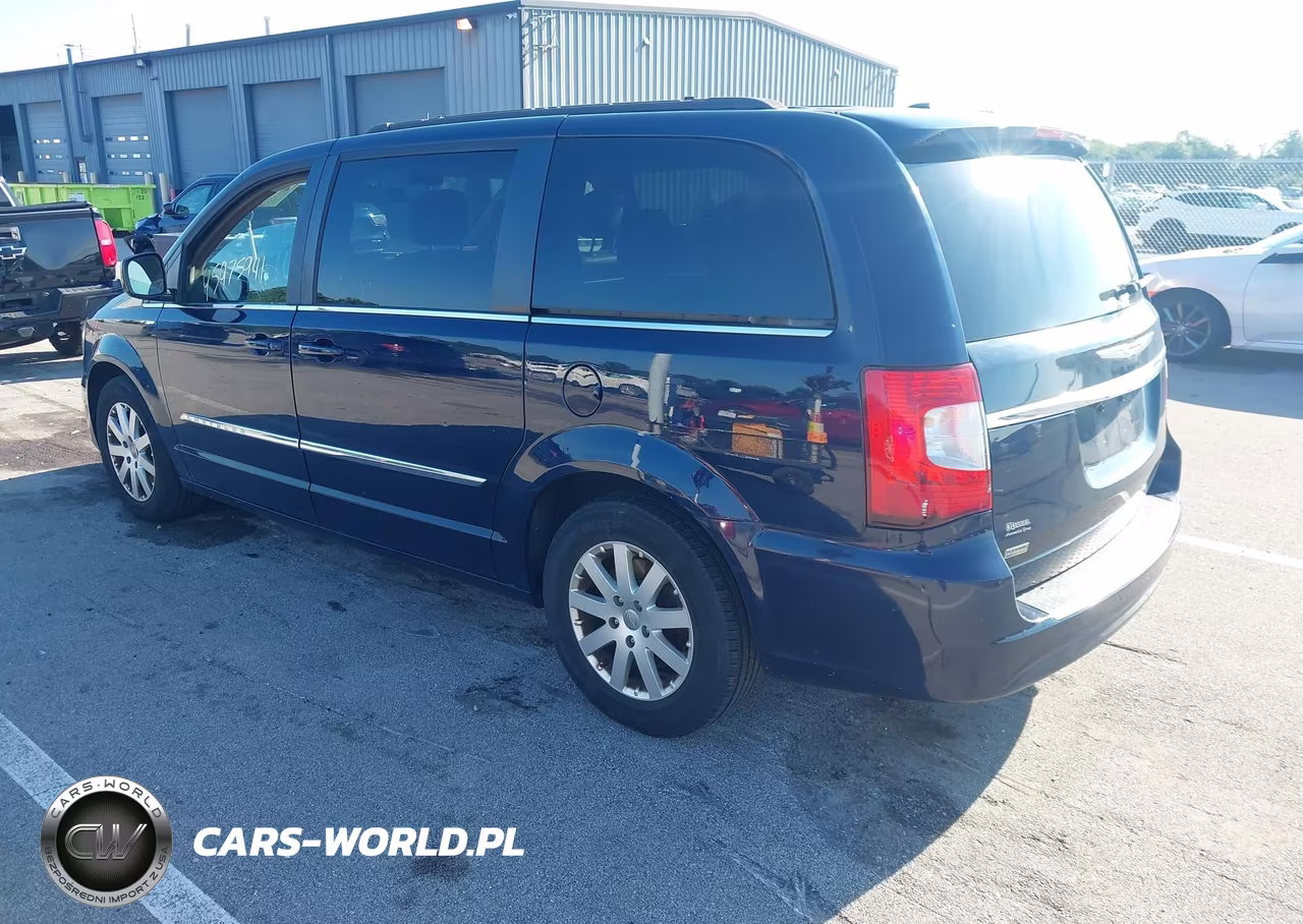 2016 Chrysler Town & Country Touring VIN:2C4RC1BGXGR185365 - 3