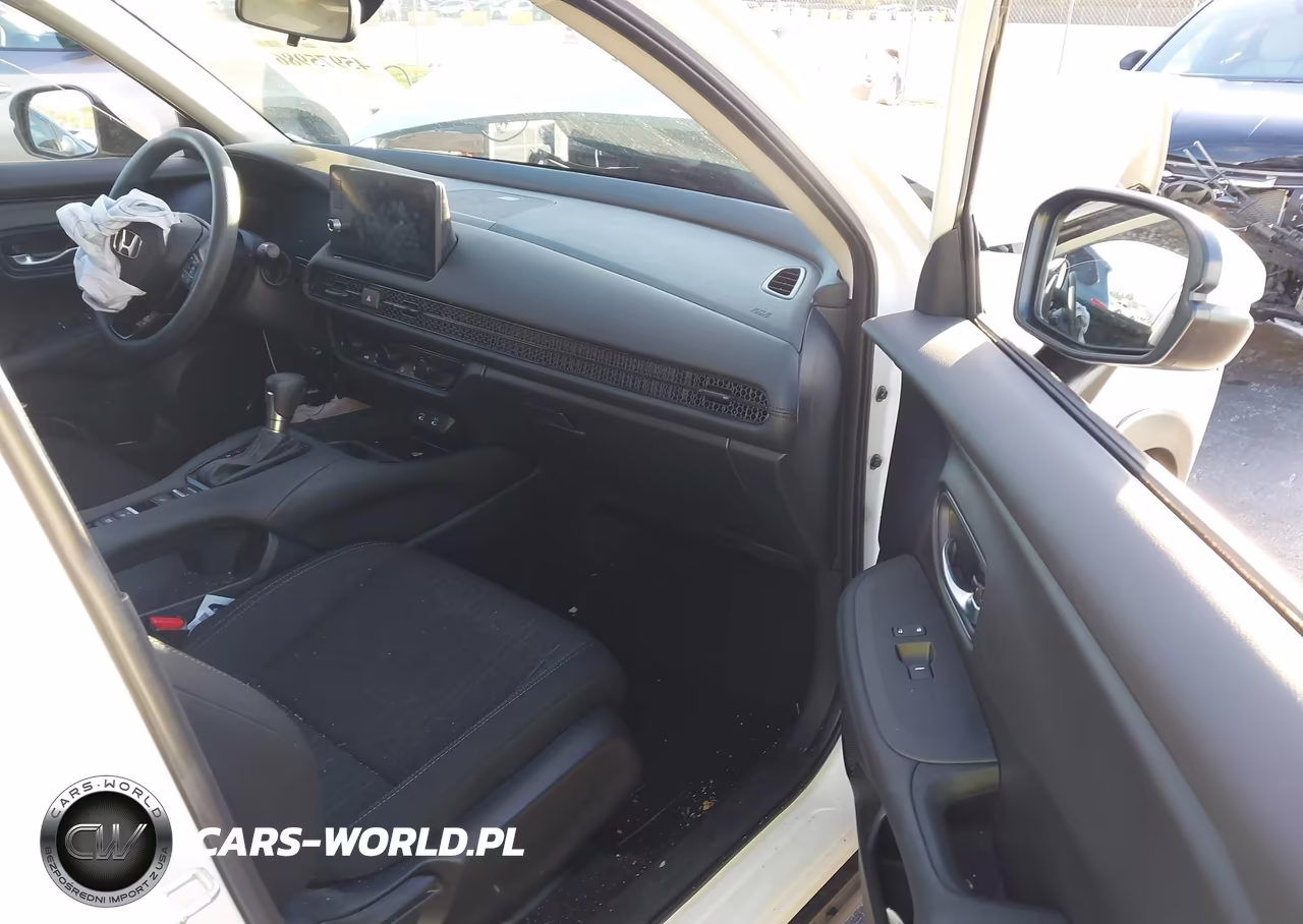 2026 Honda Hr-V Awd Lx VIN:3CZRZ2H36TM713357 - 5