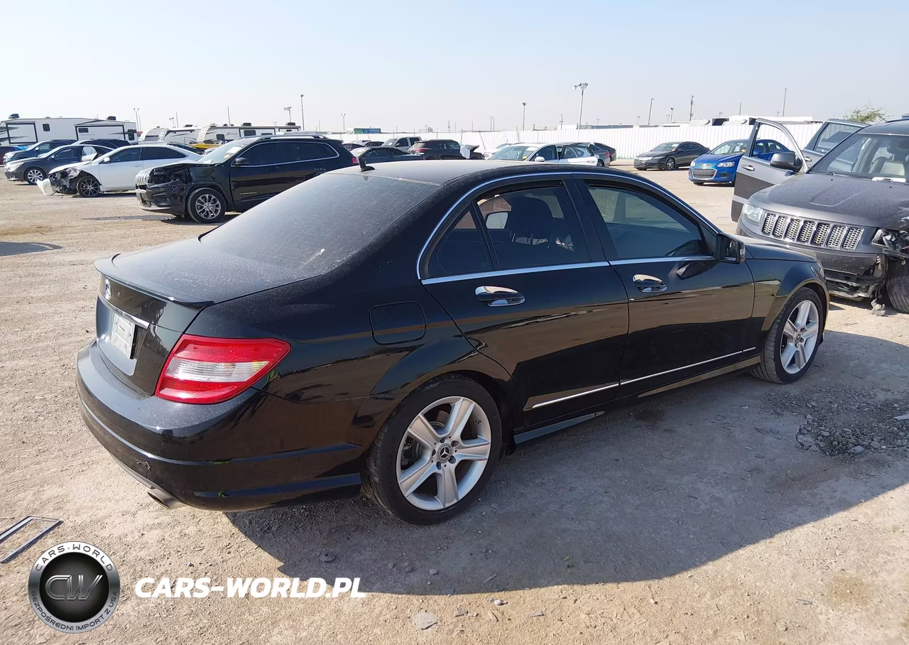 2010 Mercedes-Benz C 300 Luxury-Sport VIN:WDDGF5EB6AR119680 - 4