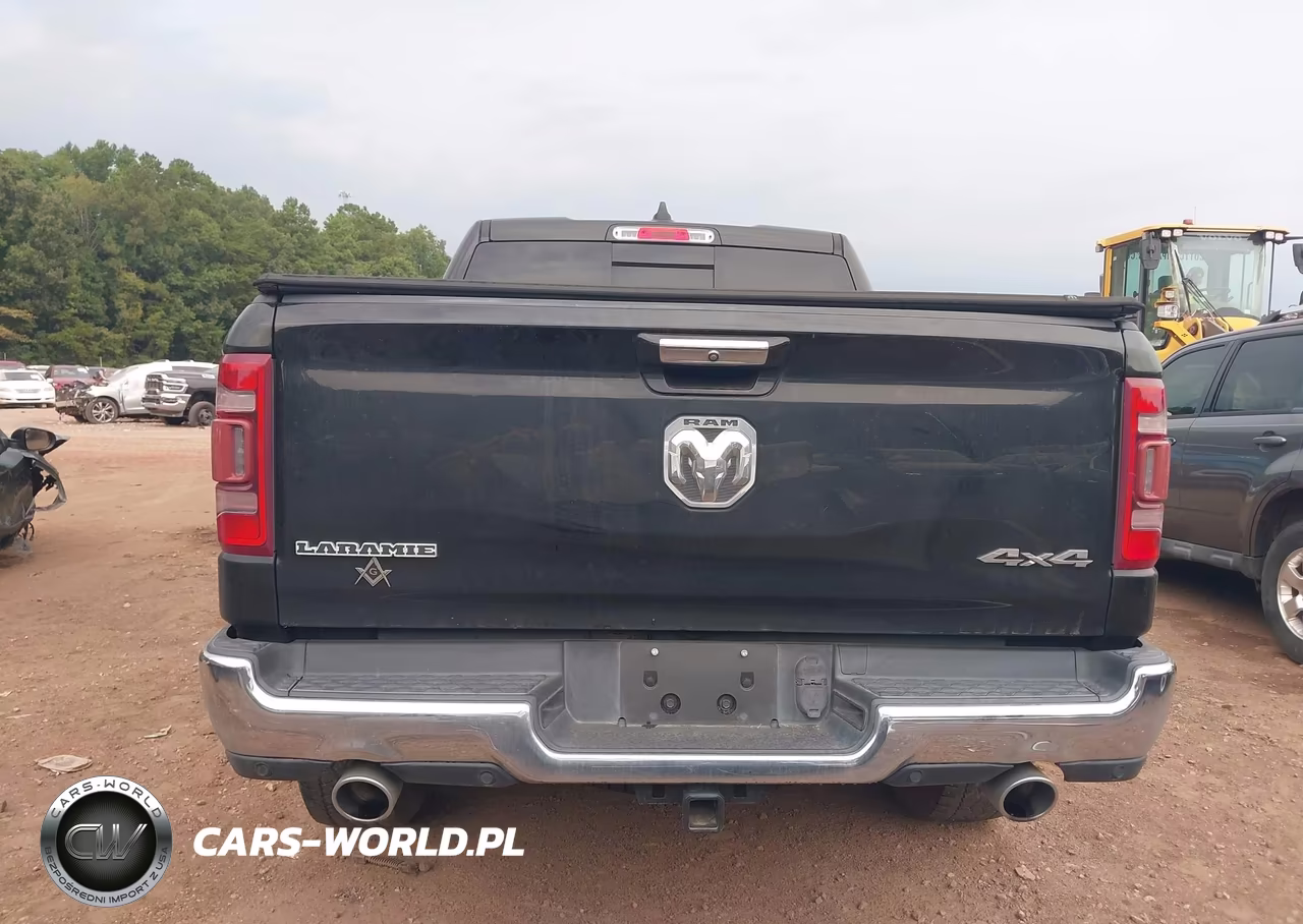 2019 Ram 1500 Laramie 4X4 5'7 Box VIN:1C6SRFJT1KN686430 - 17