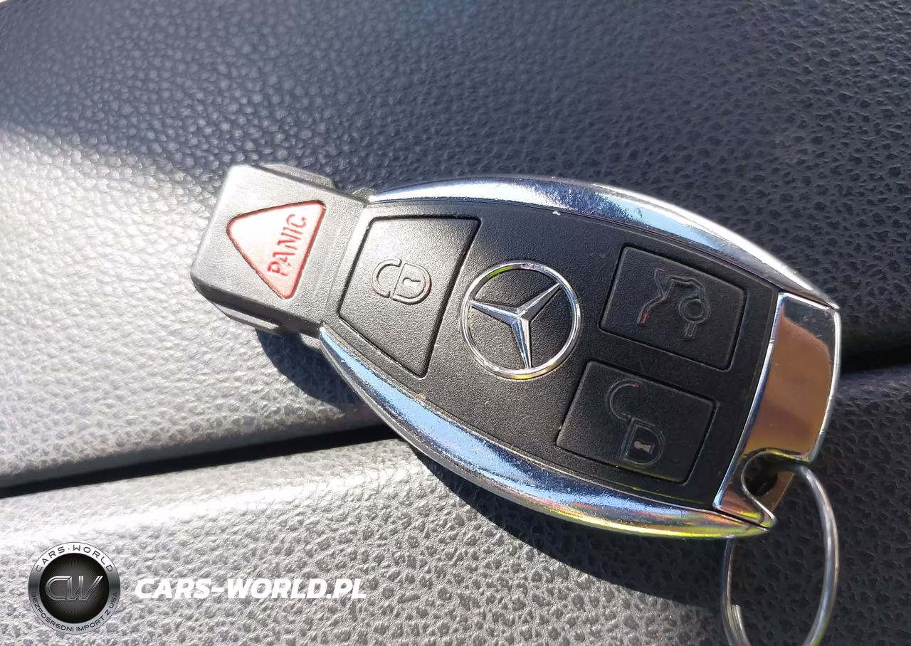 2010 Mercedes-Benz C 350 Sport VIN:WDDGF5GB6AF422361 - 11