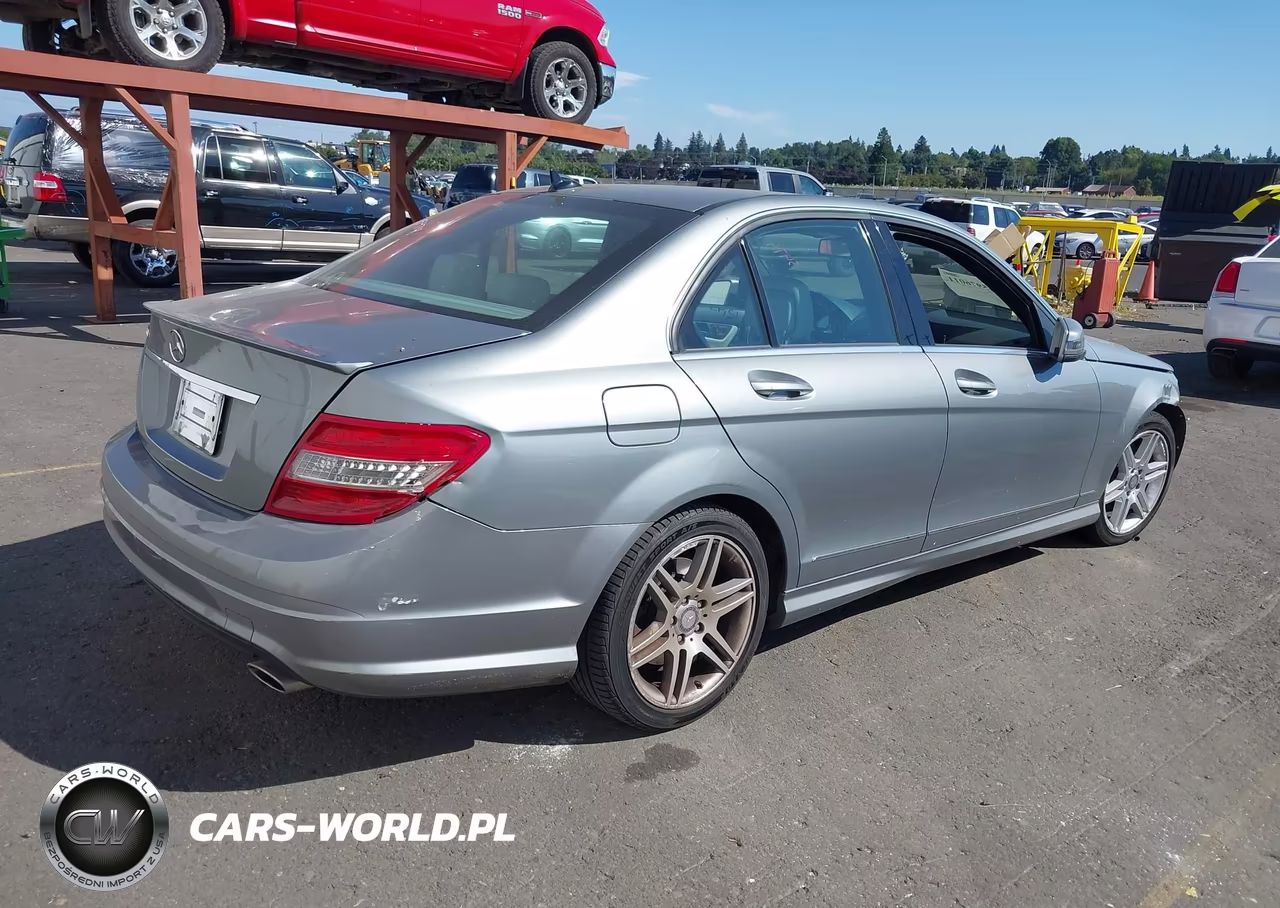 2010 Mercedes-Benz C 350 Sport VIN:WDDGF5GB6AF422361 - 4