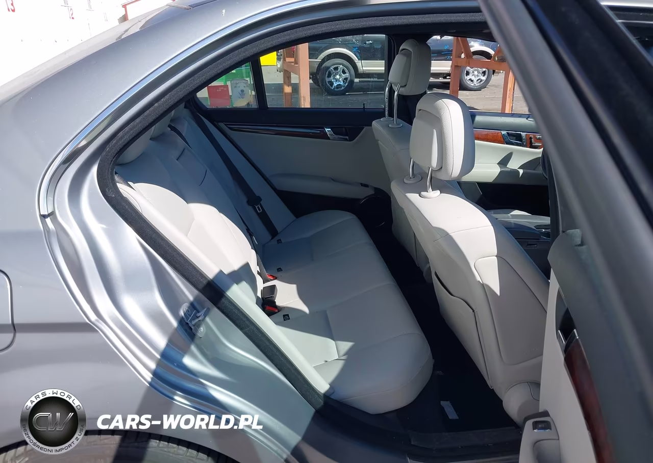 2010 Mercedes-Benz C 350 Sport VIN:WDDGF5GB6AF422361 - 8