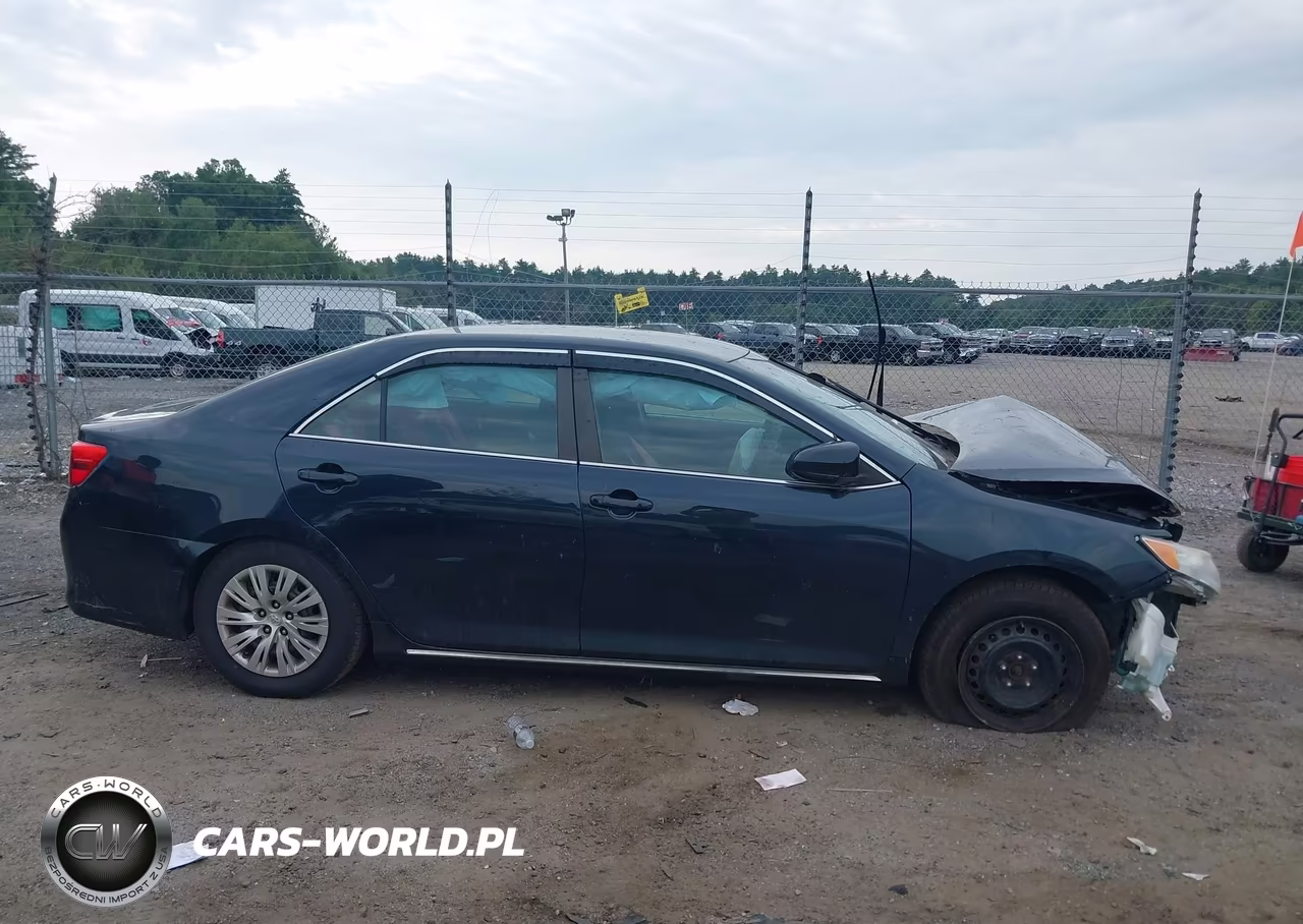 2014 Toyota Camry Le VIN:4T4BF1FK3ER386016 - 12