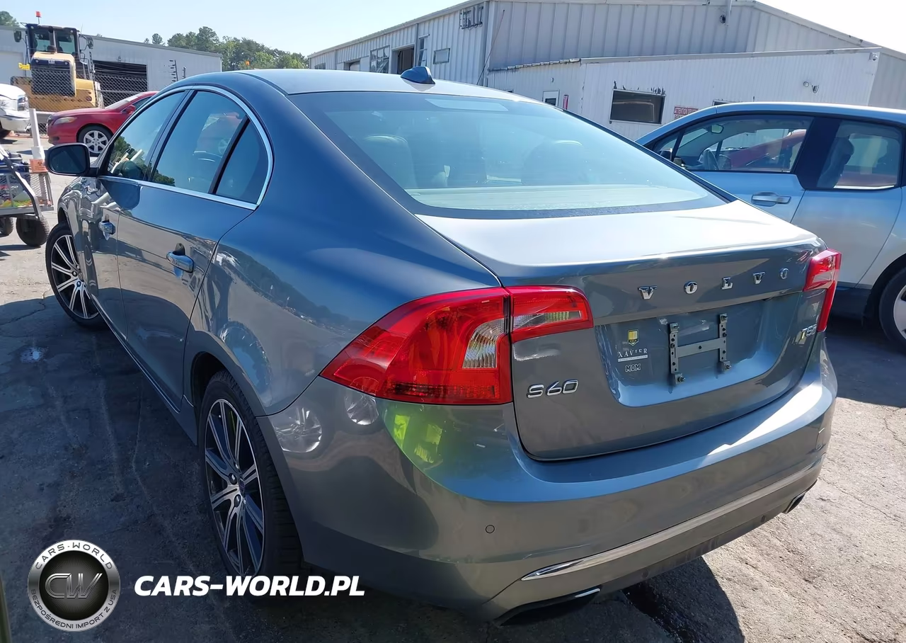 2016 Volvo S60 Inscription T5 Drive-E Premier VIN:LYV402FK7GB096941 - 3