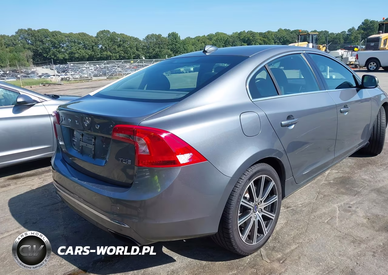 2016 Volvo S60 Inscription T5 Drive-E Premier VIN:LYV402FK7GB096941 - 4