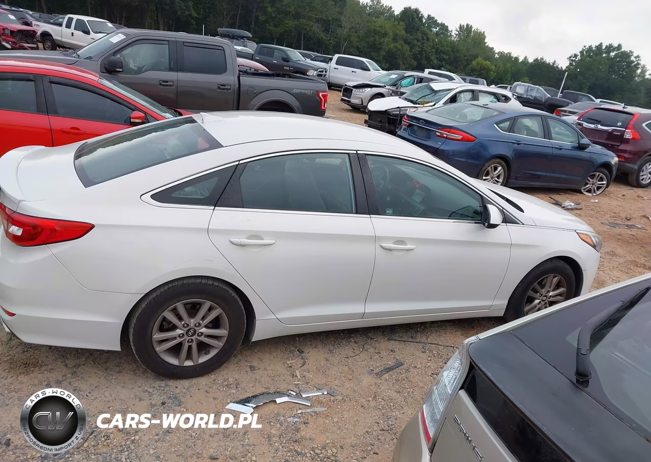 2016 Hyundai Sonata Se VIN:5NPE24AF8GH282069 - 13