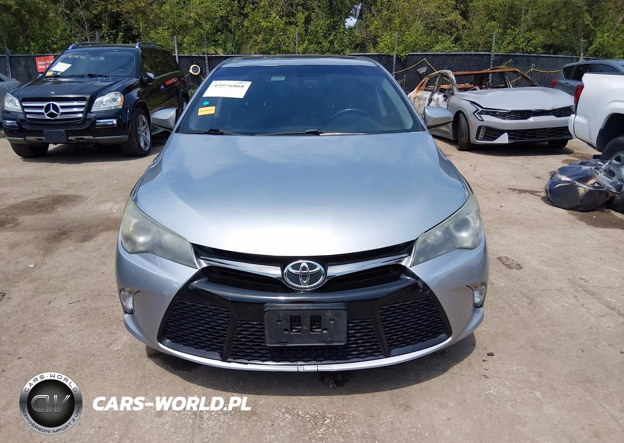 2015 Toyota Camry Se VIN:4T1BF1FK1FU498776 - 12