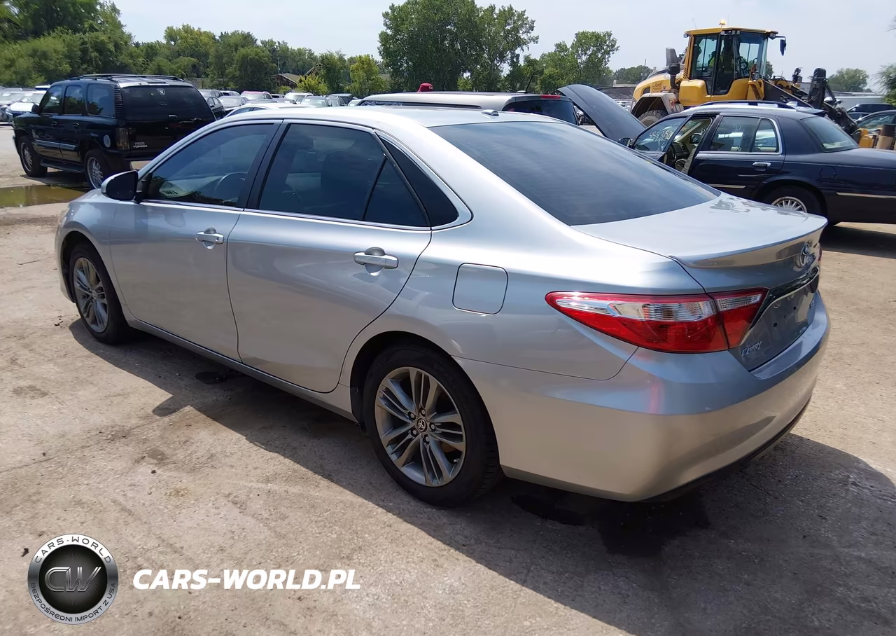 2015 Toyota Camry Se VIN:4T1BF1FK1FU498776 - 3