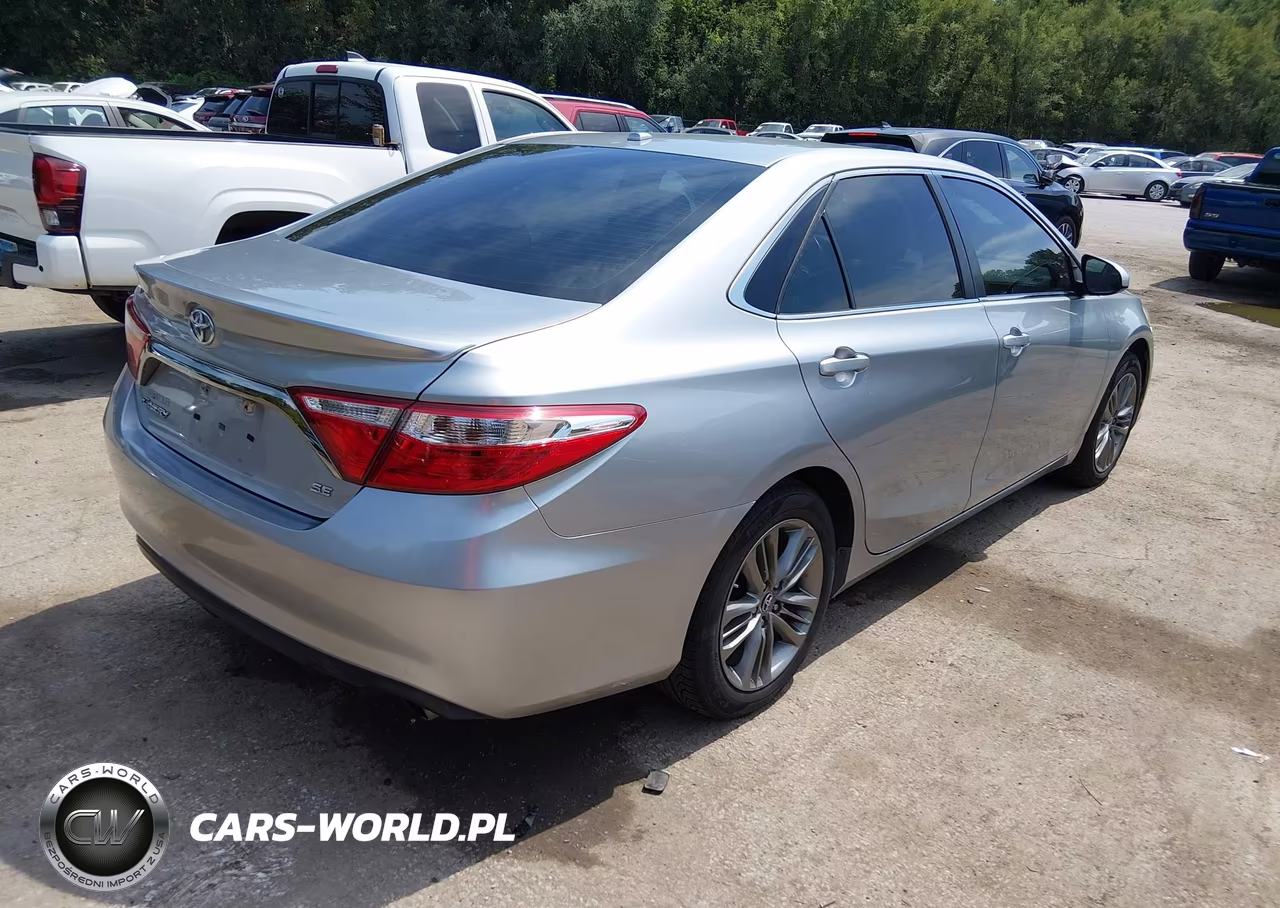 2015 Toyota Camry Se VIN:4T1BF1FK1FU498776 - 4