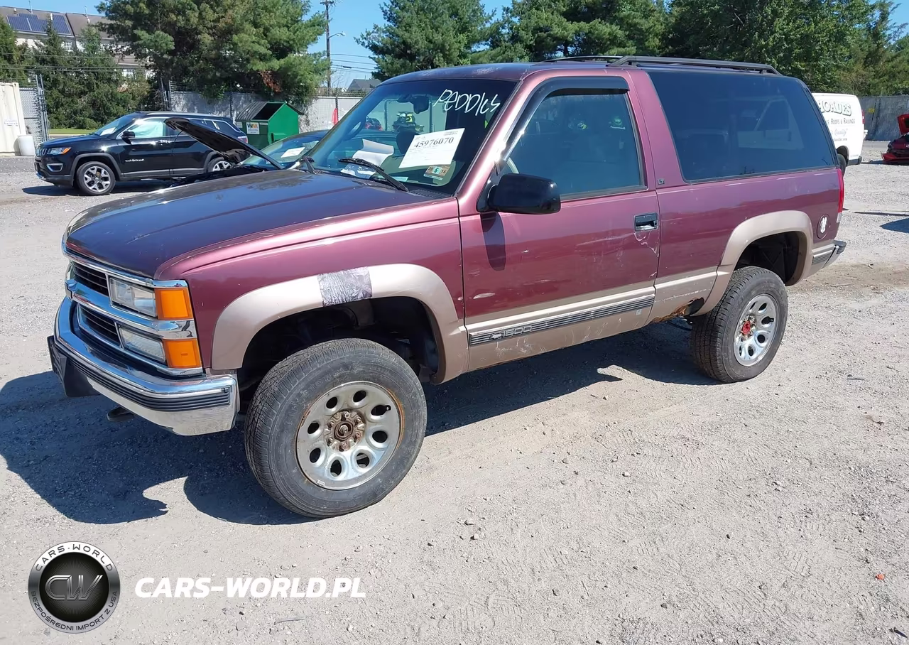 1996 Chevrolet Tahoe K1500 VIN:3GNEK18R0TG138587 - 2