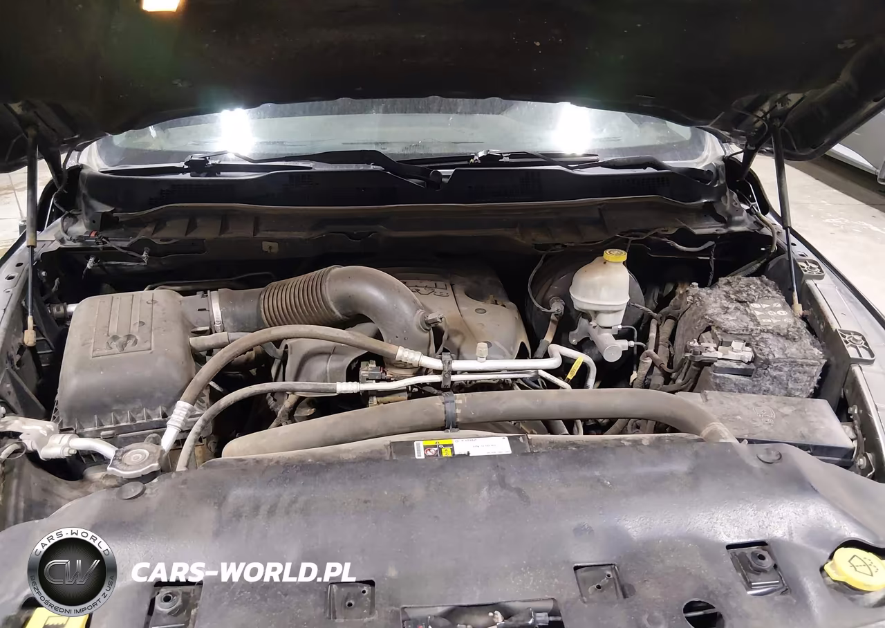 2016 Ram 1500 Laramie VIN:1C6RR7NT3GS232719 - 10