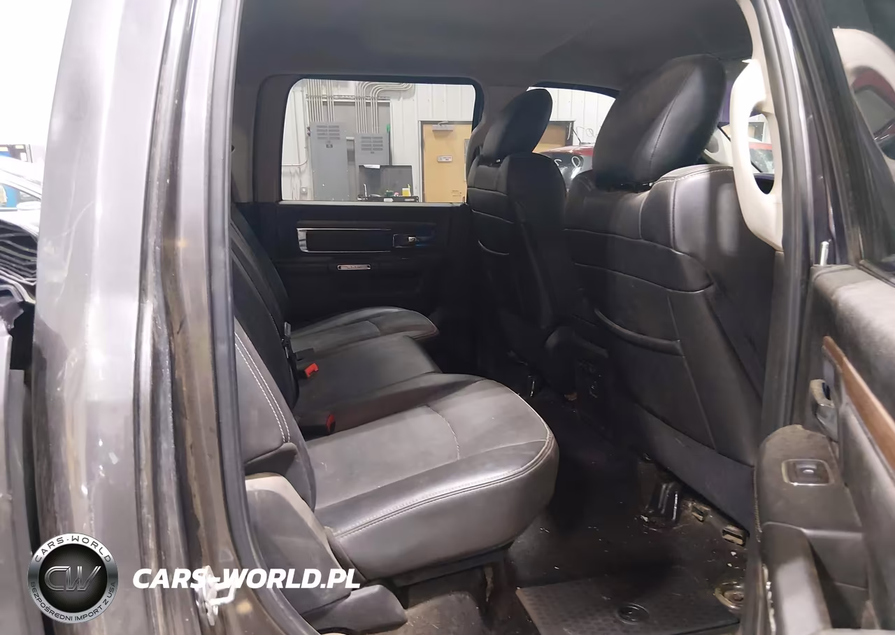 2016 Ram 1500 Laramie VIN:1C6RR7NT3GS232719 - 8