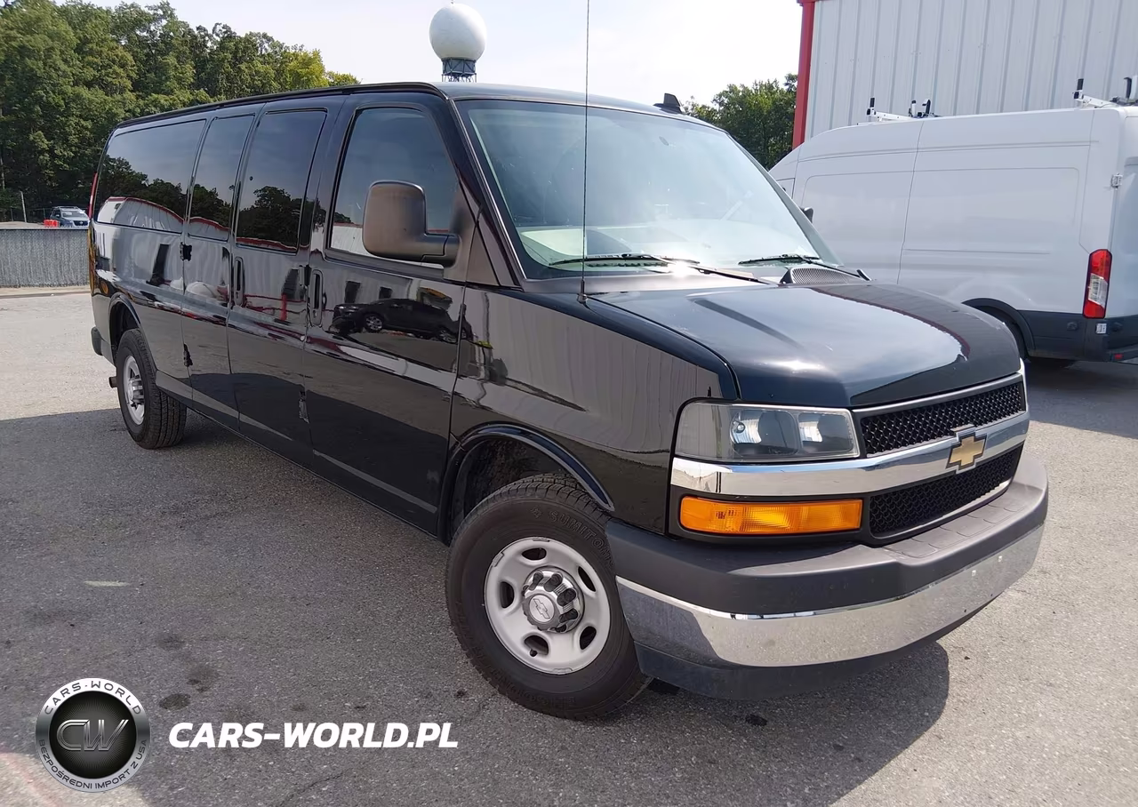 2017 Chevrolet Express 3500 Lt