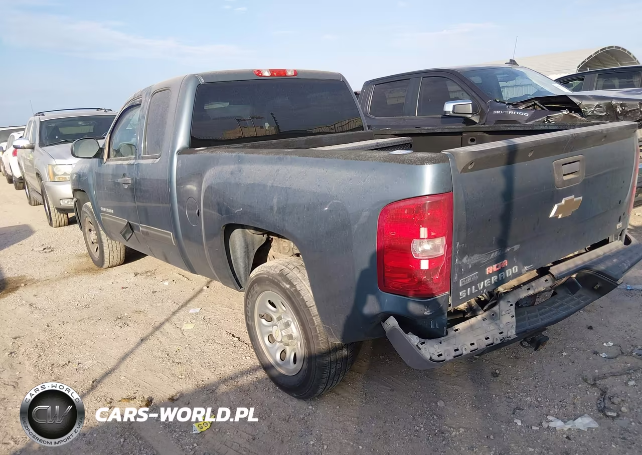 2011 Chevrolet Silverado 1500 Ls VIN:1GCRCREA5BZ419304 - 3