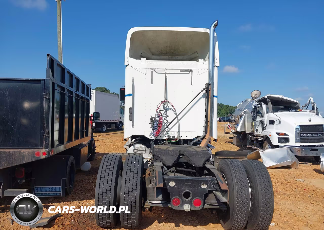 2009 Freightliner Columbia 112 VIN:1FUBF0CV29DAG1426 - 15
