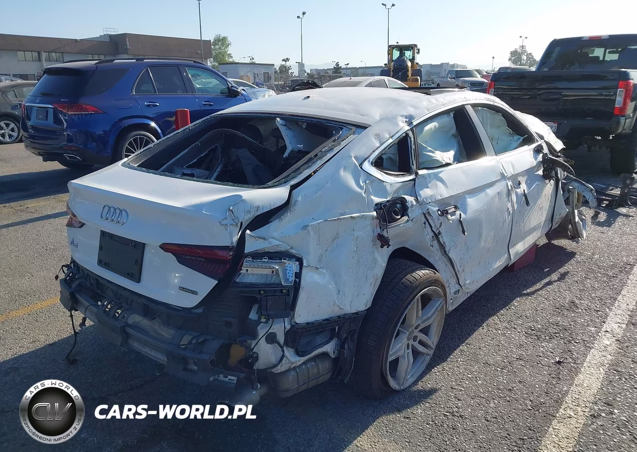 2019 Audi A5 45 Premium VIN:WAUENCF5XKA022108 - 4