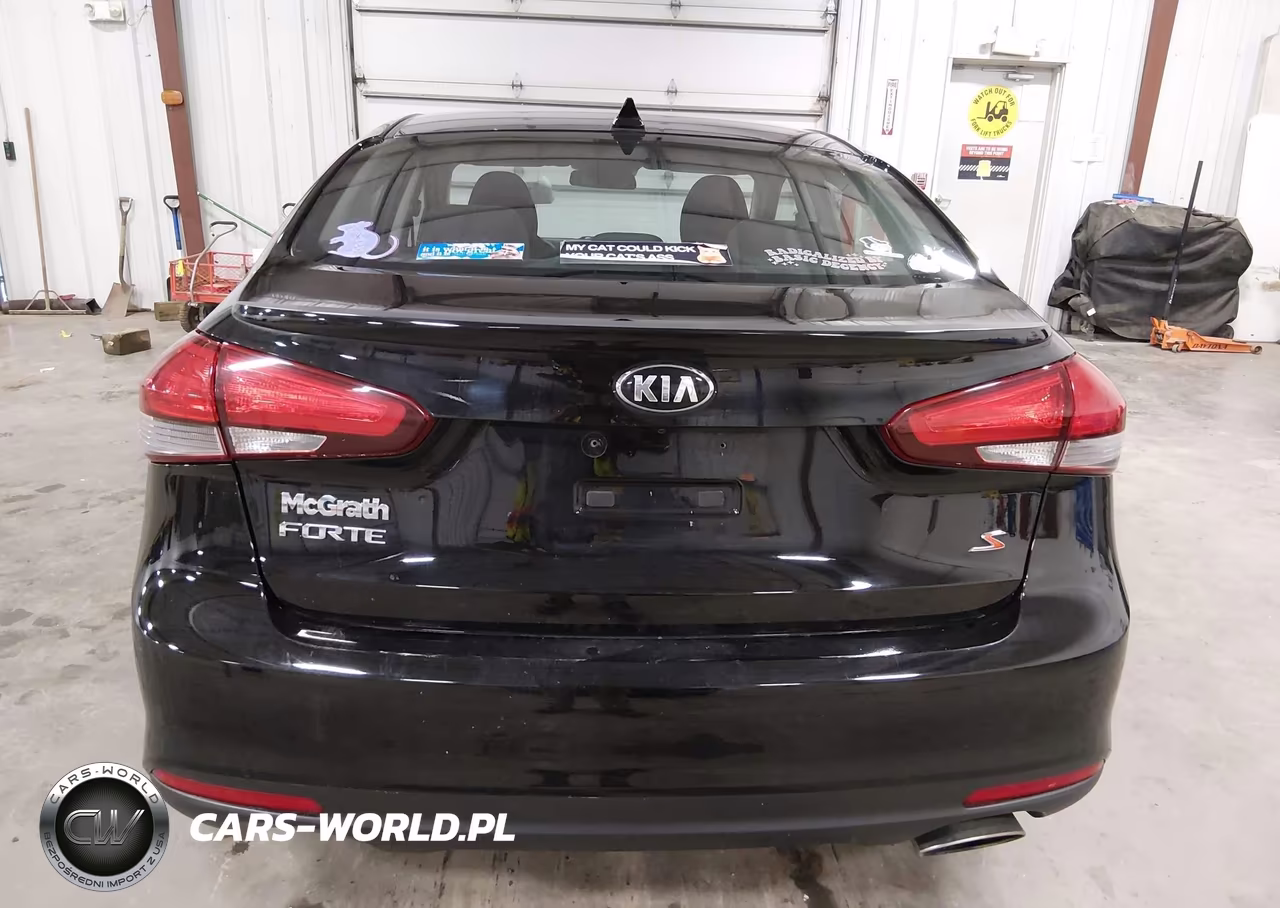 2018 Kia Forte S VIN:3KPFL4A74JE213286 - 17