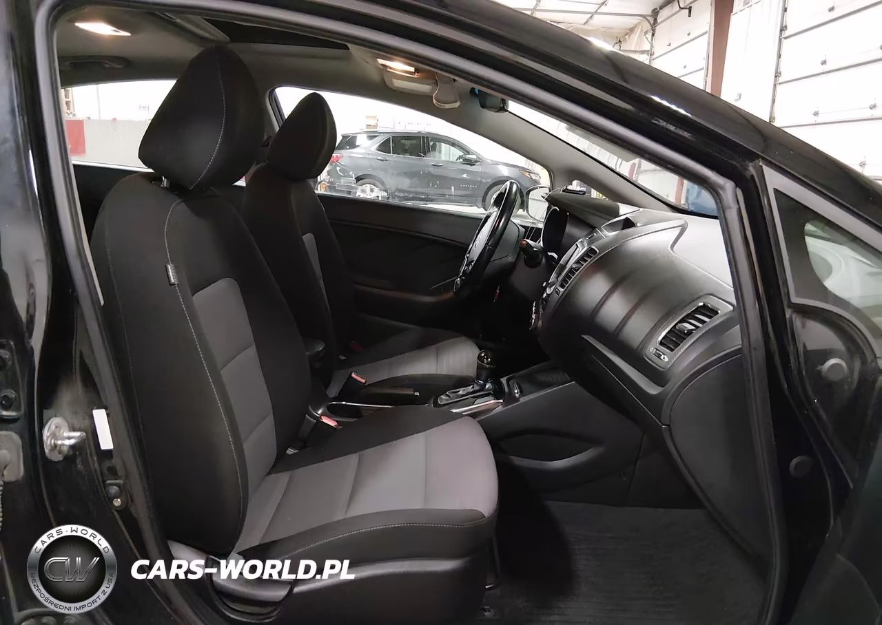 2018 Kia Forte S VIN:3KPFL4A74JE213286 - 5
