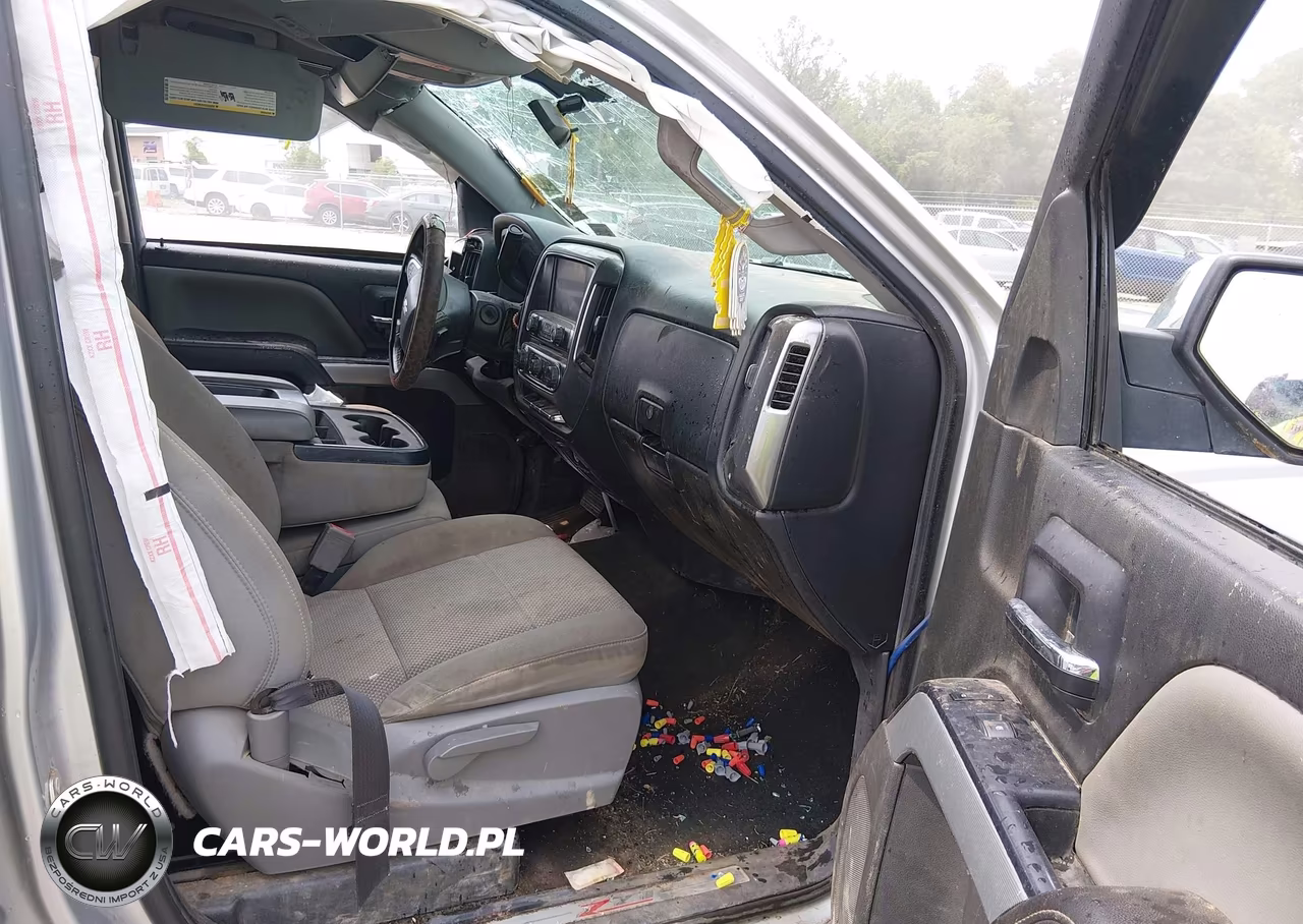 2018 Chevrolet Silverado 1500 2Lt VIN:3GCUKREC9JG118211 - 5