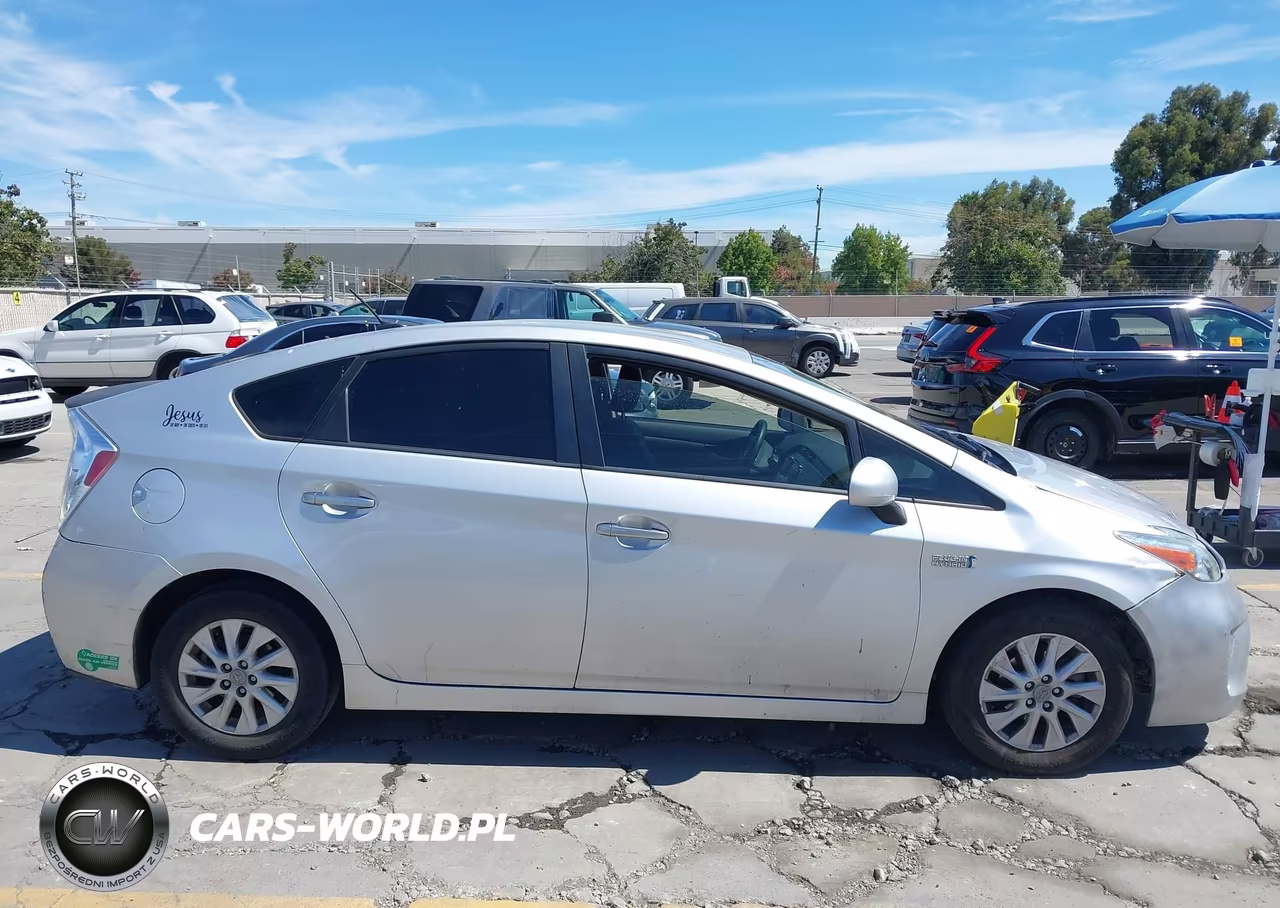 2012 Toyota Prius Plug-In VIN:JTDKN3DP1C3023003 - 13