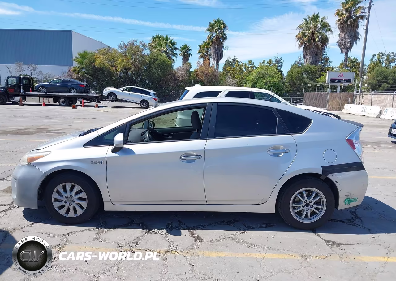 2012 Toyota Prius Plug-In VIN:JTDKN3DP1C3023003 - 14