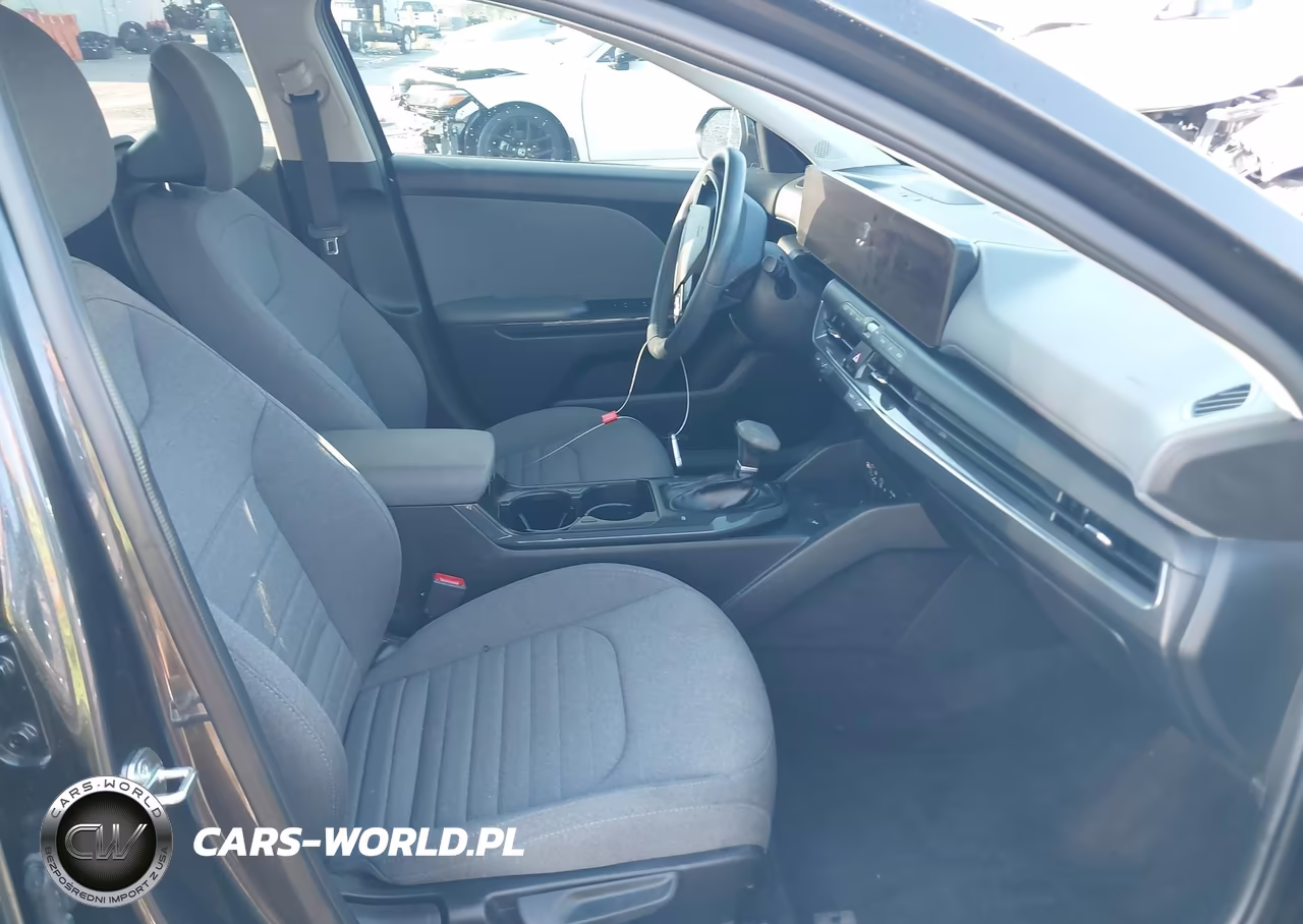 2025 Kia K4 Ex VIN:3KPFU4DE0SE025969 - 5