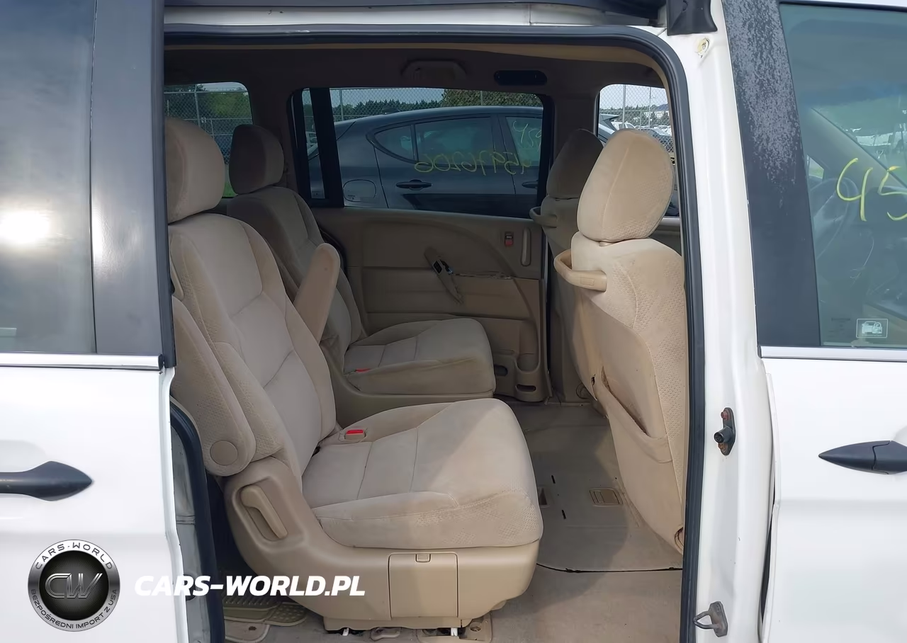 2007 Honda Odyssey Lx VIN:5FNRL38277B135882 - 8