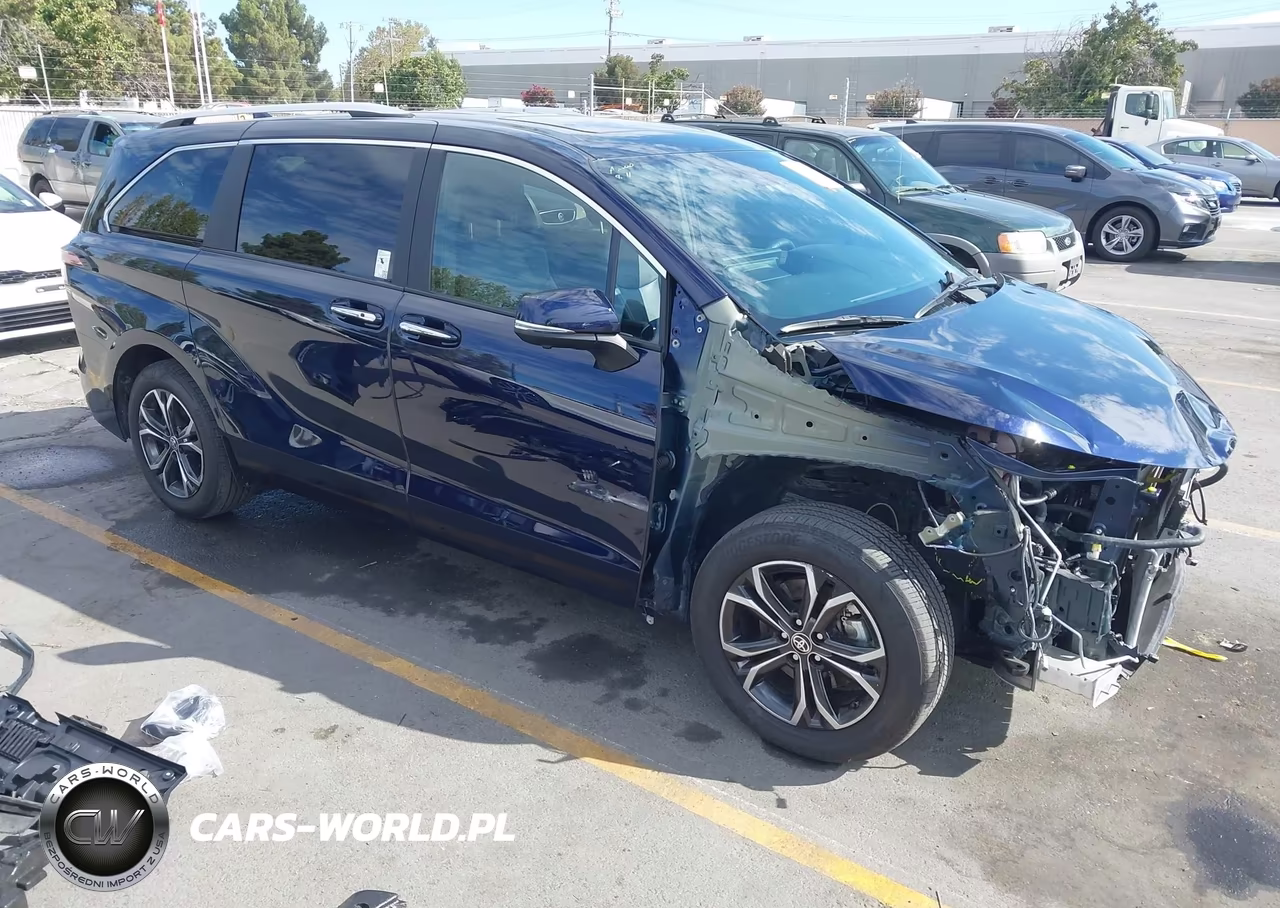 2025 Toyota Sienna Platinum – zdjęcie 1 z 17