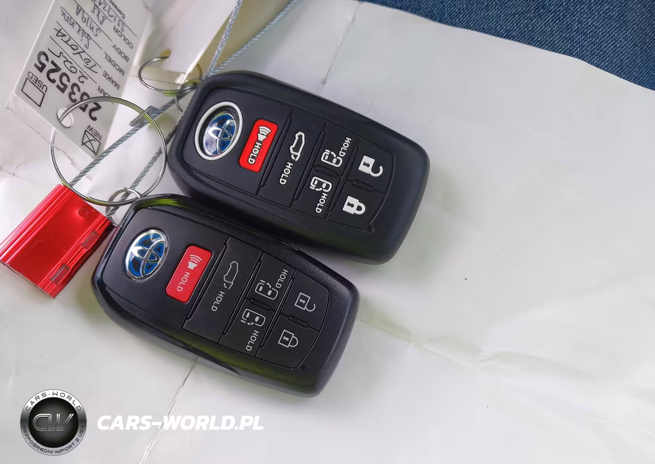 2025 Toyota Sienna Platinum VIN:5TDESKFC4SS192939 - 11