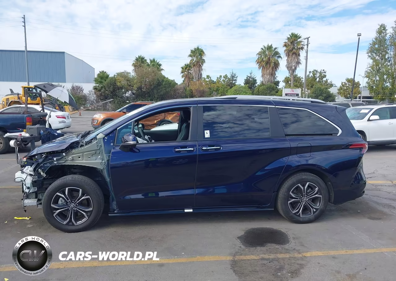2025 Toyota Sienna Platinum VIN:5TDESKFC4SS192939 - 15