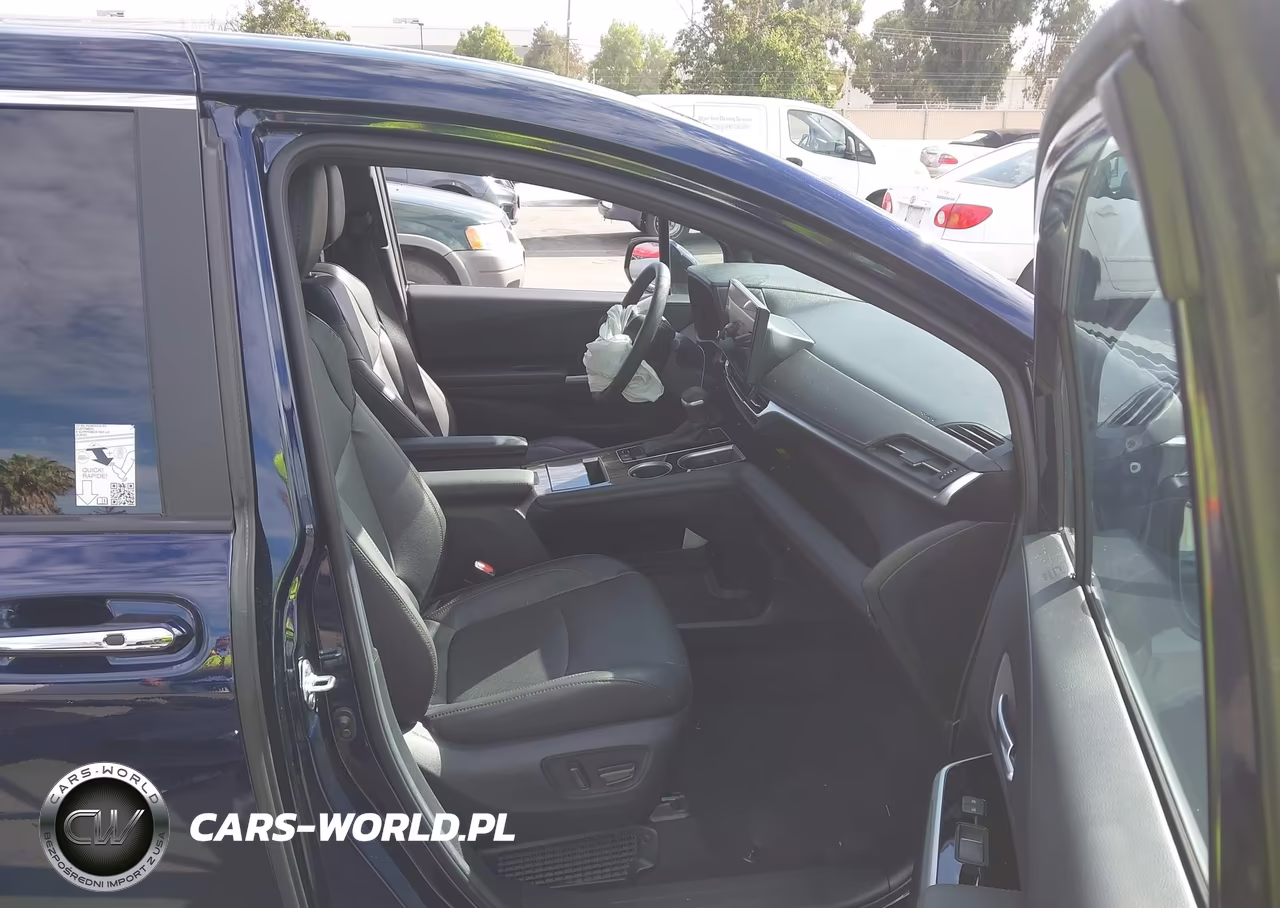 2025 Toyota Sienna Platinum VIN:5TDESKFC4SS192939 - 5