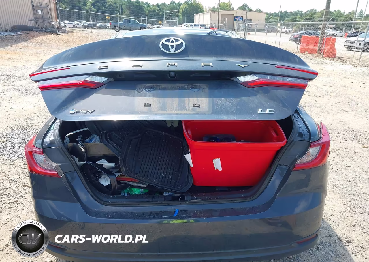 2026 Toyota Camry Le VIN:4T1DAACK4TU710190 - 16