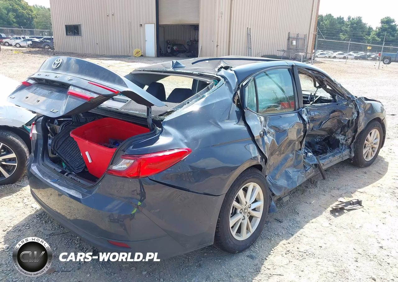 2026 Toyota Camry Le VIN:4T1DAACK4TU710190 - 4