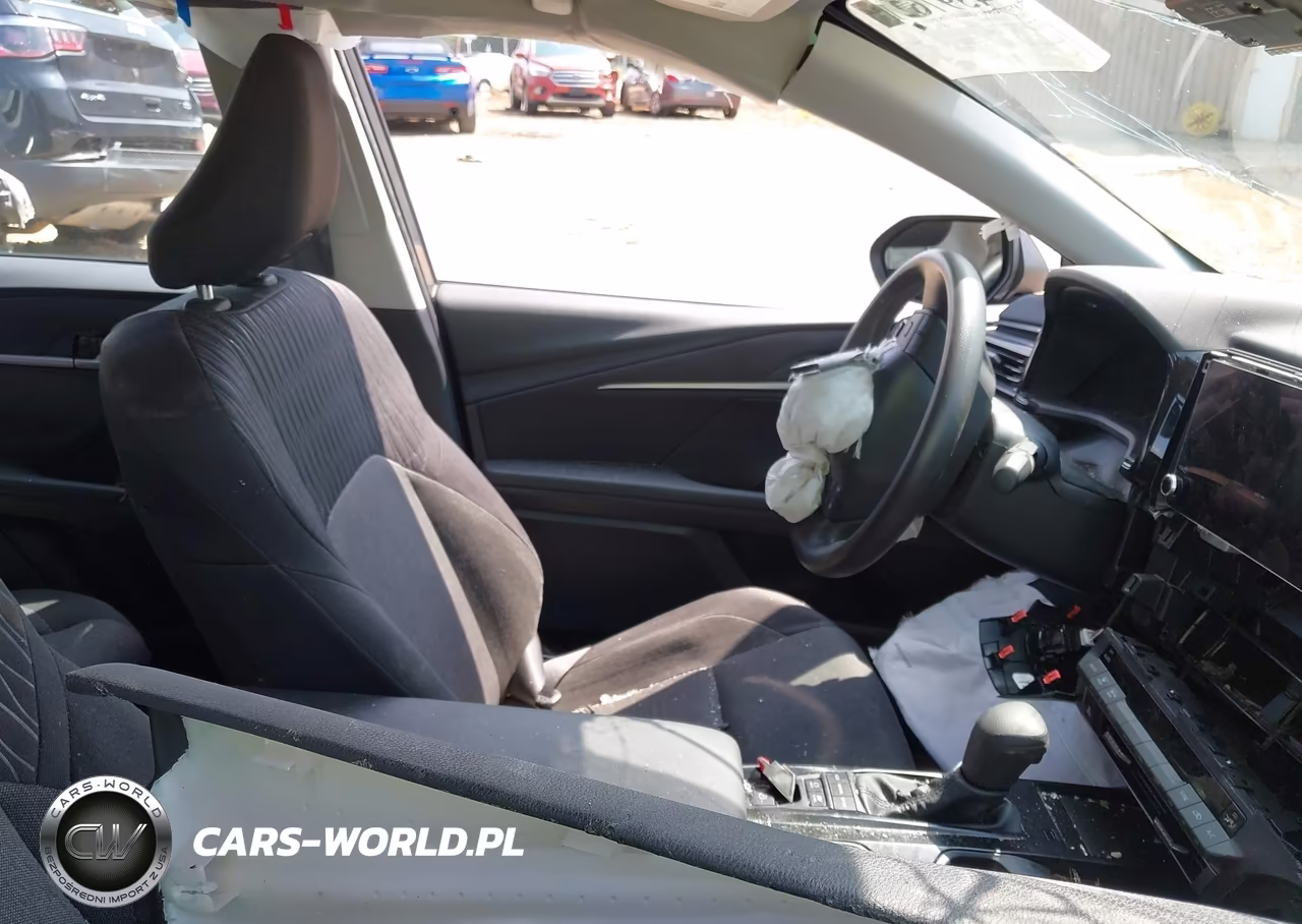 2026 Toyota Camry Le VIN:4T1DAACK4TU710190 - 5