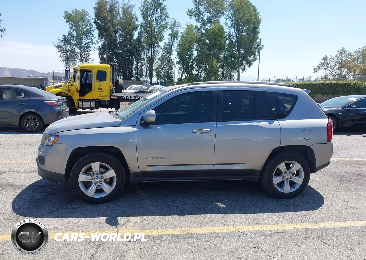 2017 Jeep Compass Latitude VIN:1C4NJDEBXHD167541 - 14